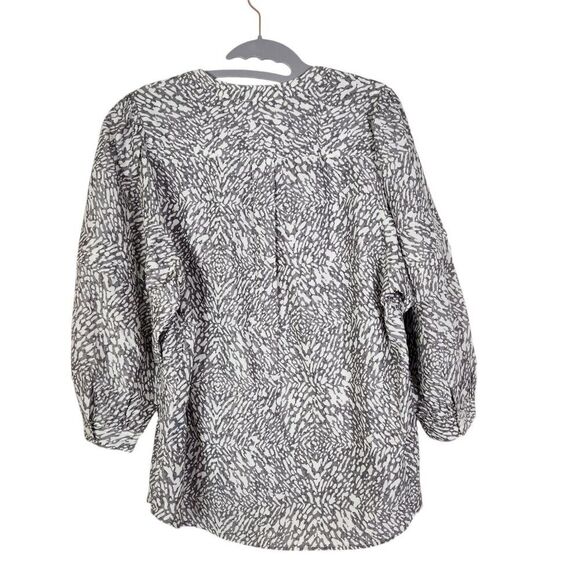 J. McLAUGHLIN Top Womens Medium Gray Silk Blend Split Neck 3/4 Balloon Sleeve - Picture 2 of 9